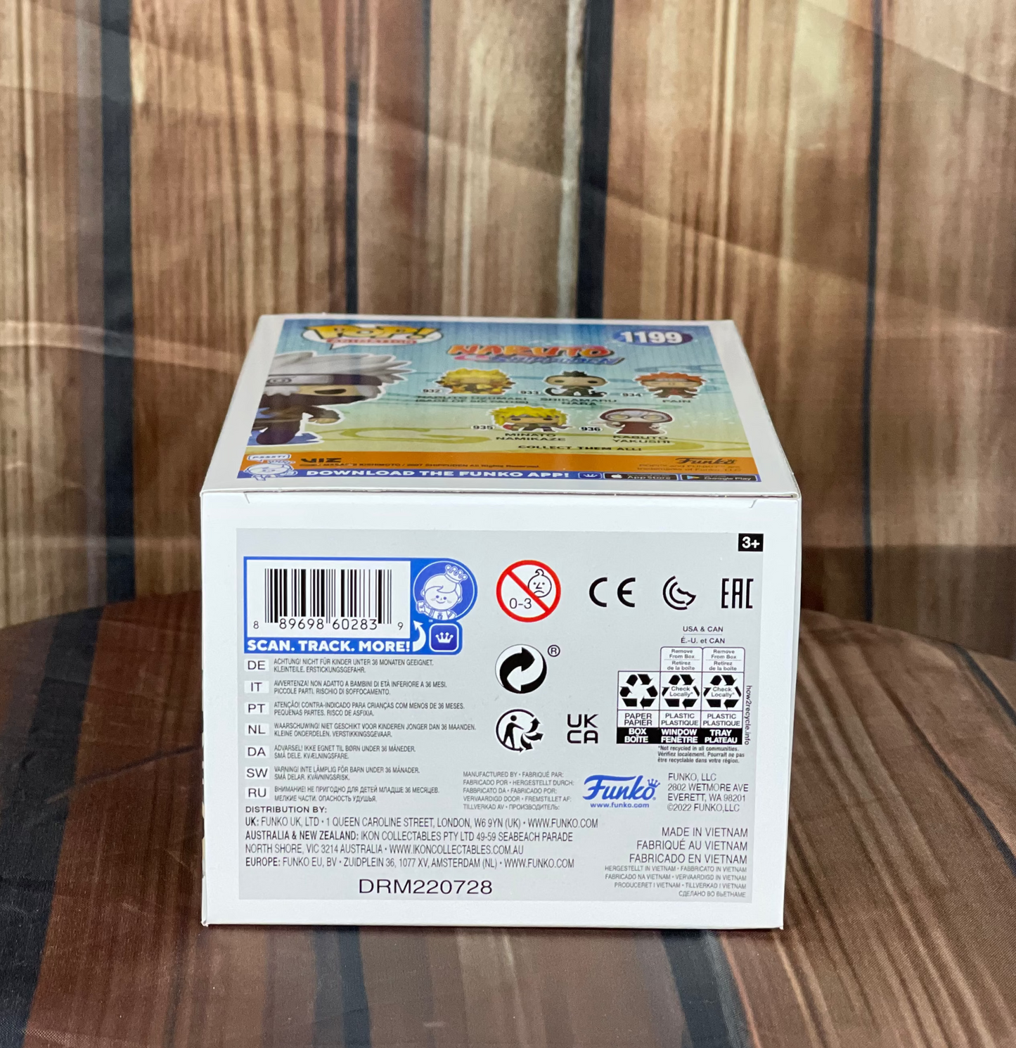 Funko POP Animation: Naruto: Shippuden Young Kakashi Hatake with Chidori Glow-in-the-Dark Funko Pop! Vinyl Figure #1199 - AAA Anime Exclusive