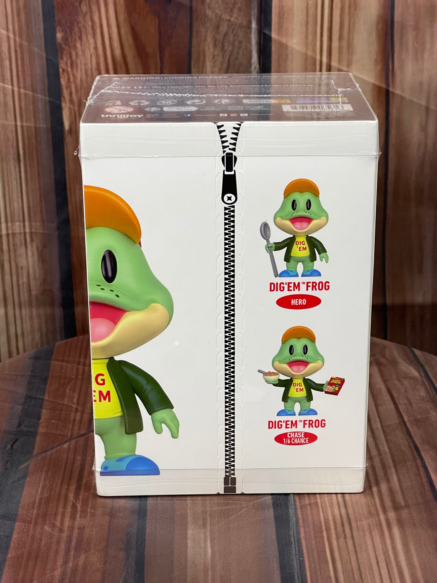 ThrillJoy Honey Smacks Dig Em Frog Corporate Mascot Pix! Vinyl Figure LE5000 Sealed Random Chase