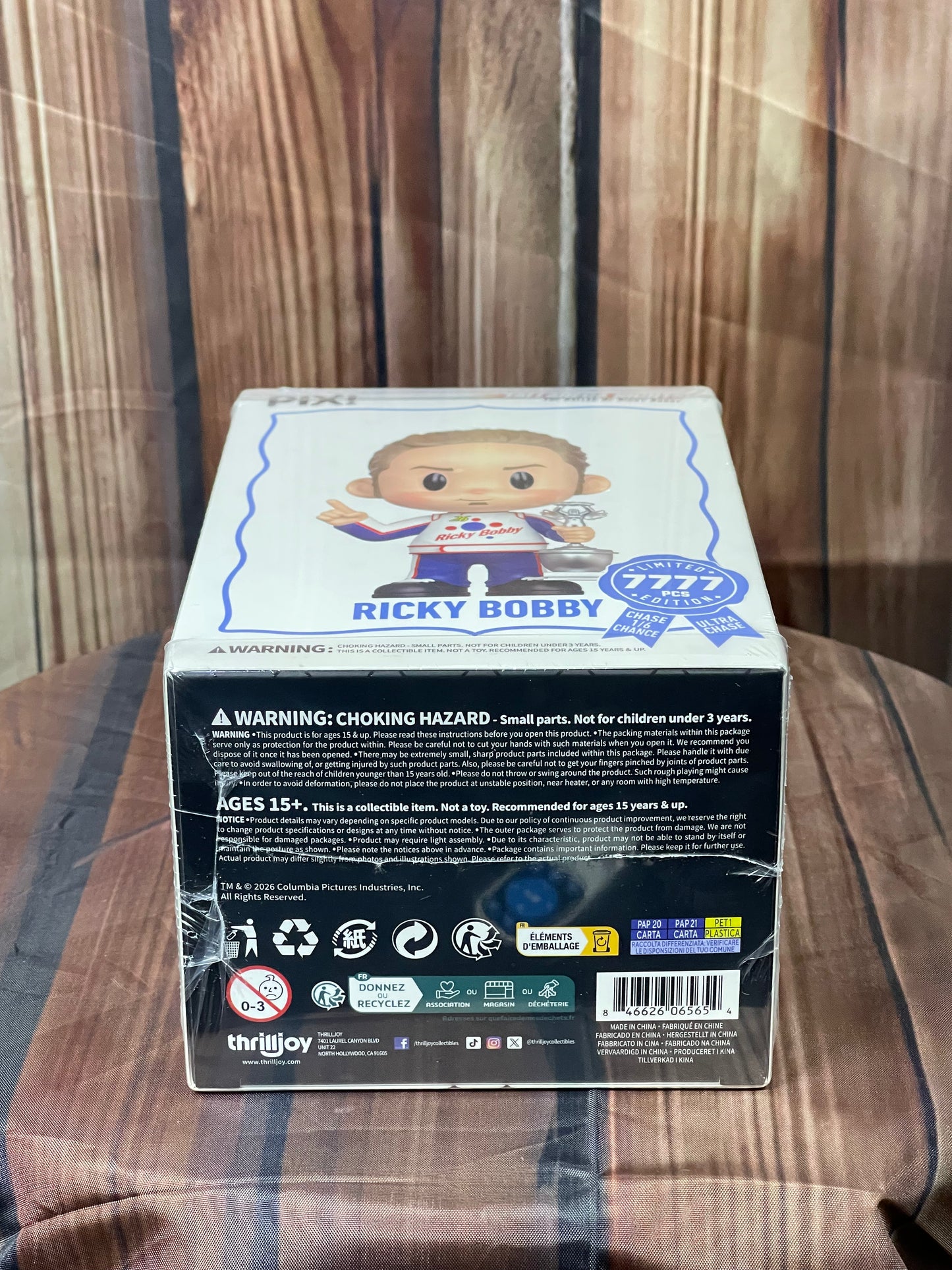 ThrillJoy Talladega Nights Ricky Bobby with Trophy Pix! Vinyl Figure LE7777 Sealed Random Chase (Copy)