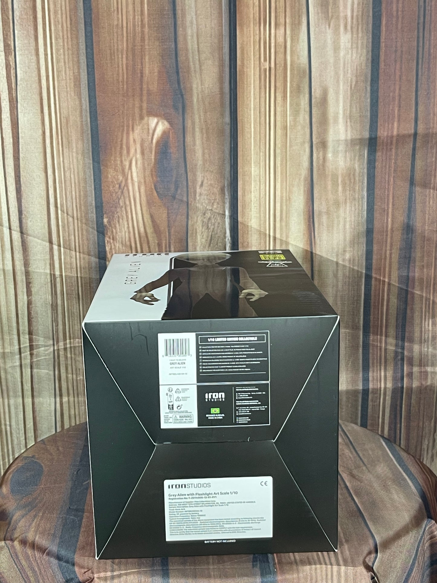 Iron Studios Alien Grey I Want to Believe Limited Edition 1:10 Art Scale Statue New