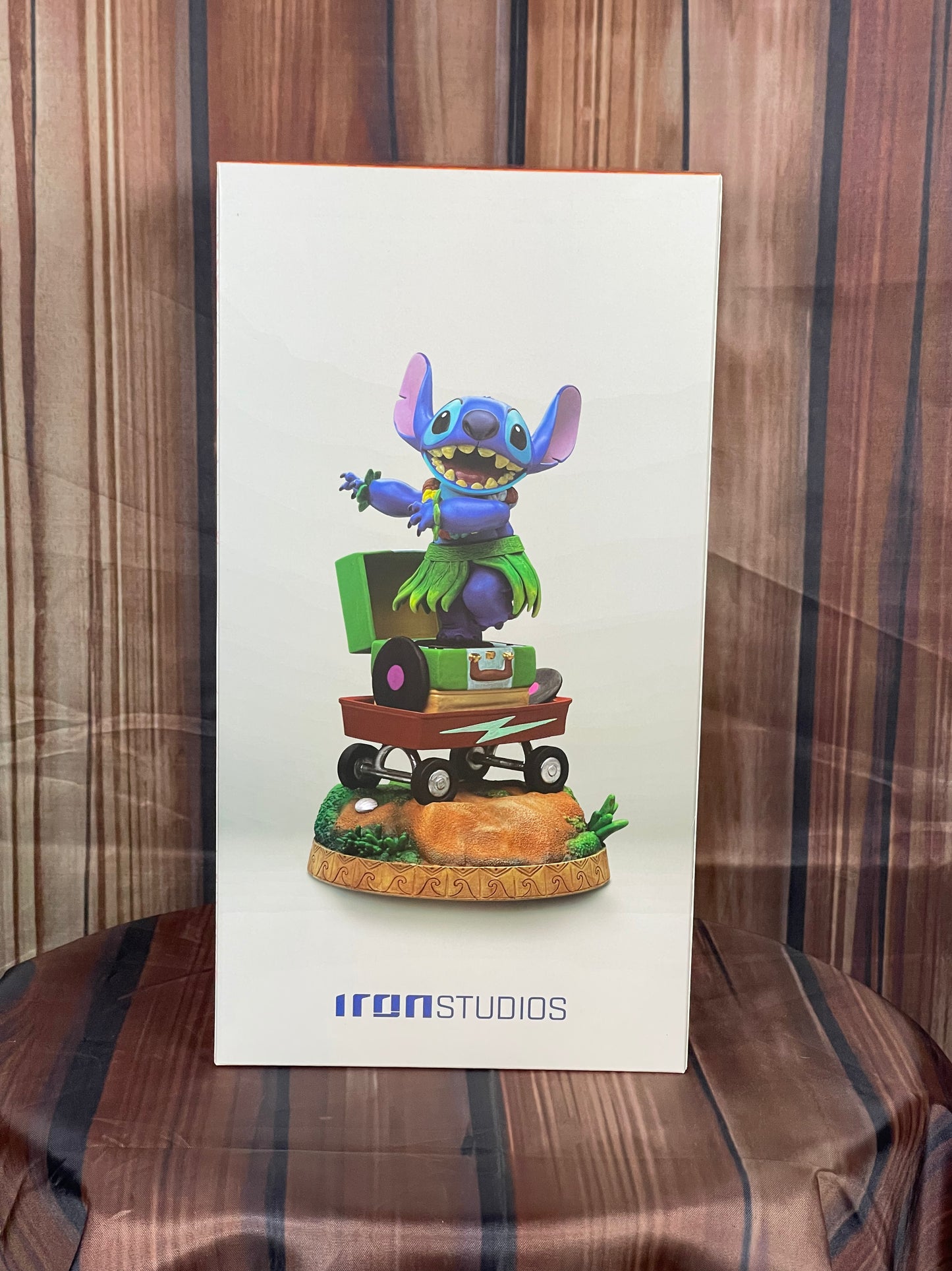 Iron Studios Lilo & Stitch - Stitch Hula Version 1:10 Art Scale Limited Edition Statue