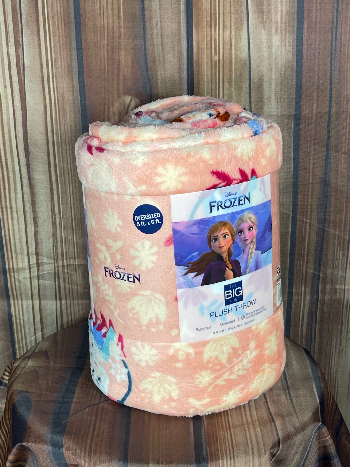 Frozen Disney's Oversized 5ft x 6ft Supersoft Printed Plush Throw by The Big One